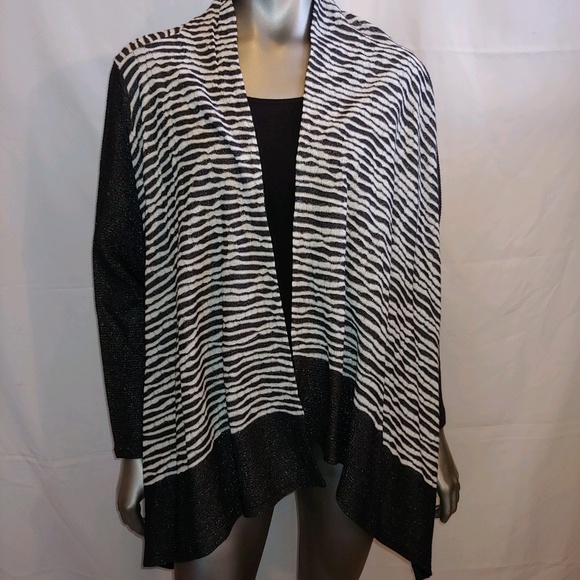 Zozo B&W Lightweight Cardigan NWT - L - B12 - Picture 1 of 6